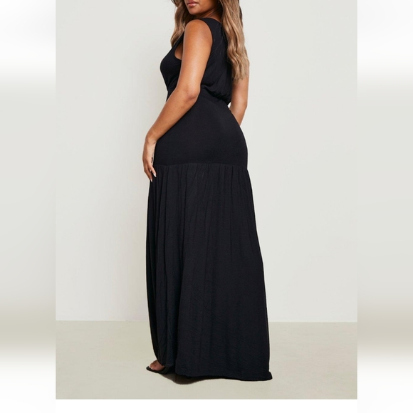 One shoulder - Picture 3 of 5